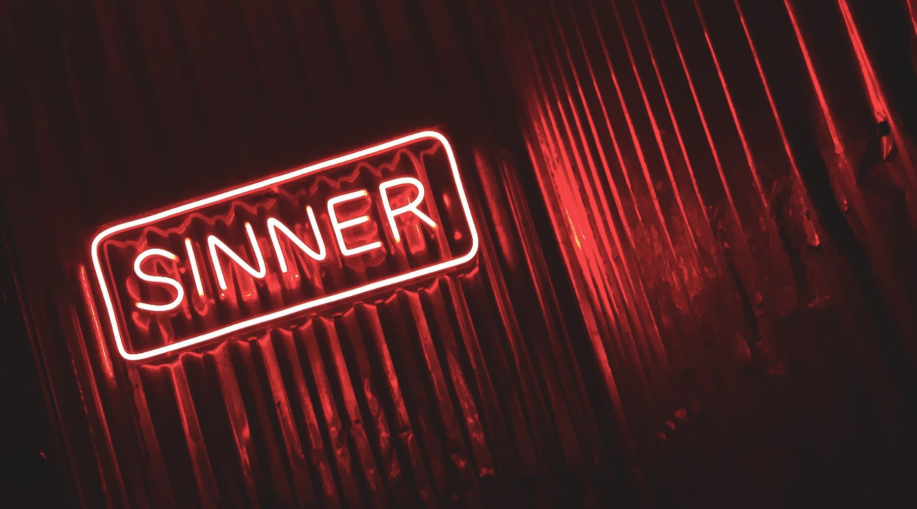 Darwin Nights Aglow: Neon Signage Illuminating the Northern Territory
