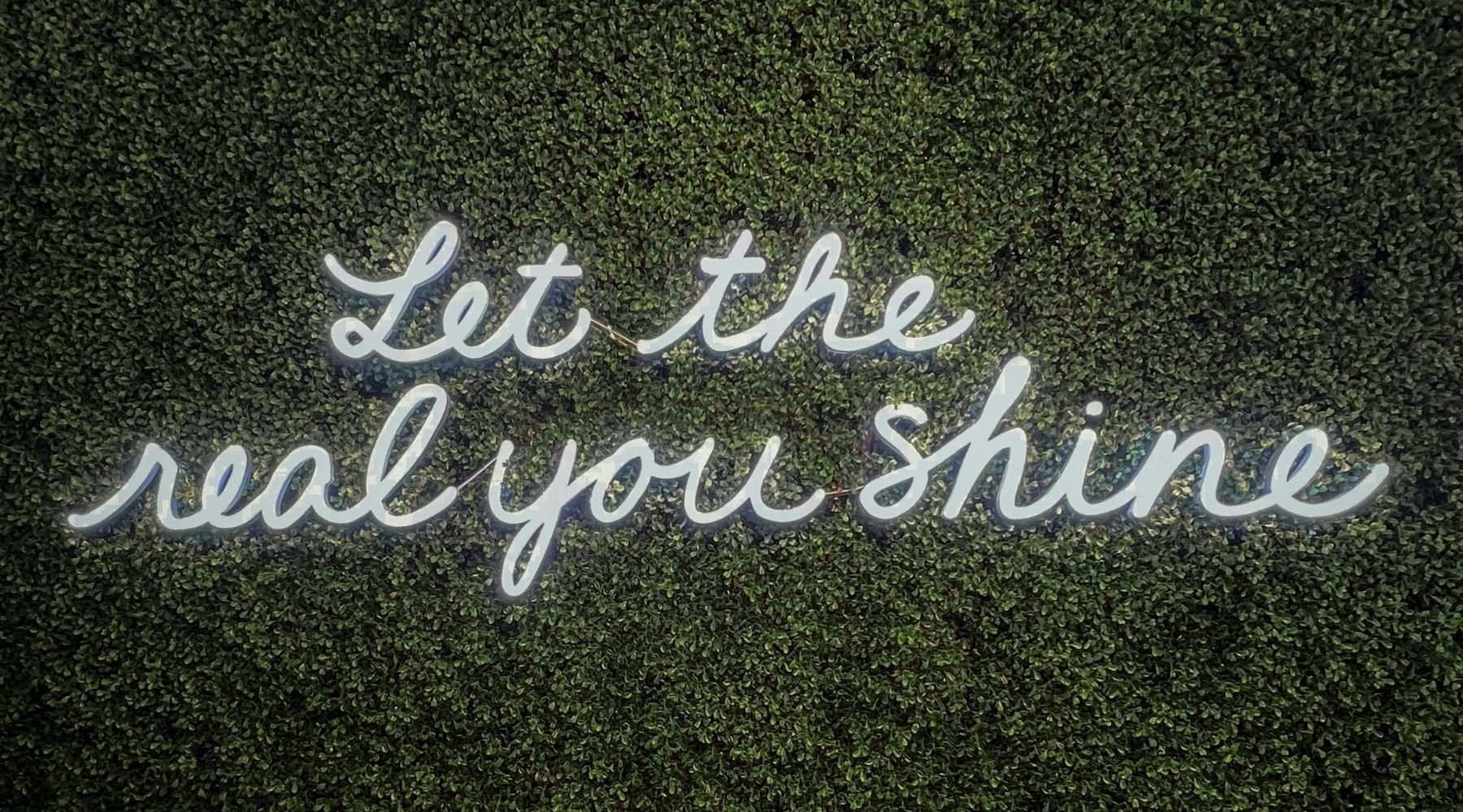 custom neon signage